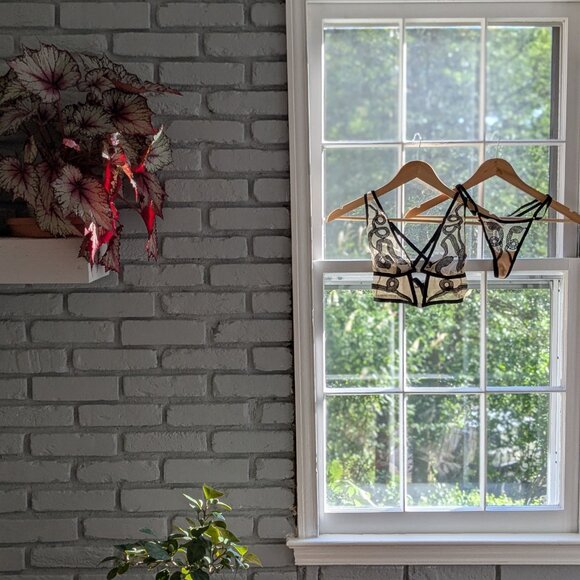 Thistle & Spire Medusa Lingerie Set - Picture 5 of 12